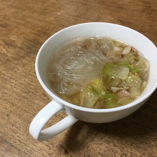 白菜豚の春雨スープ